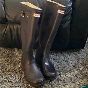 Work a few time Hunter boots